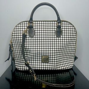 NWOT Dooney and Bourke Houndstooth Zip Zip Satchel